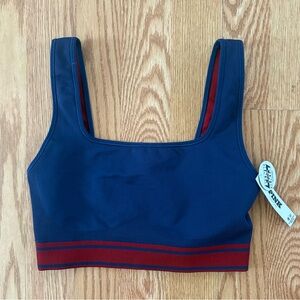 PINK Victoria’s Secret Seamless Sports Bra